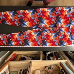 LuLaRoe Star Leggings- Tall